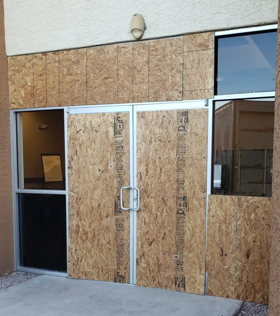 emergency door repair